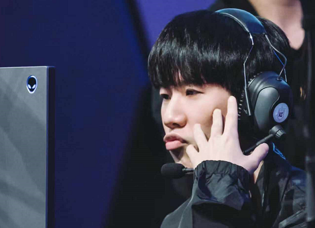 的微小偏角 的微小偏角